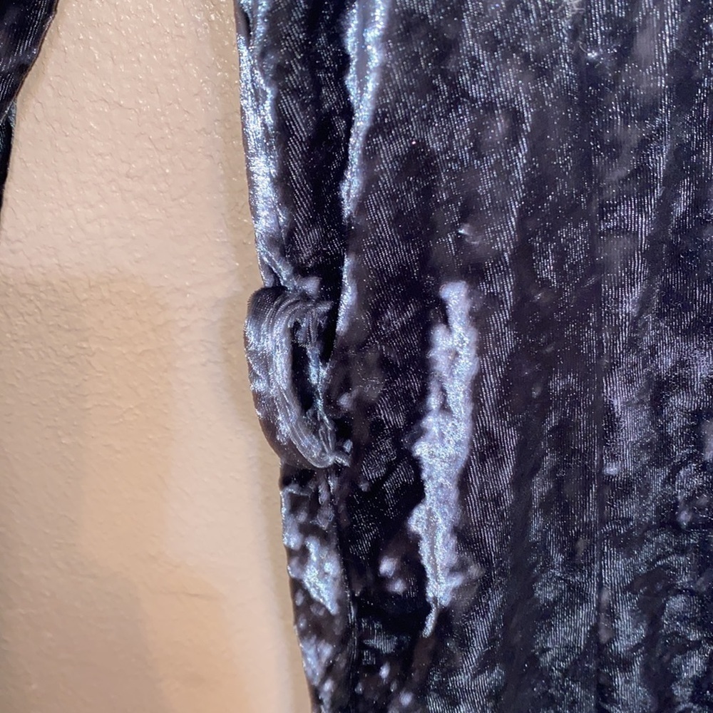 Adorable velvet feeling blazer - Picture 4 of 9